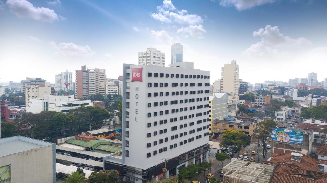 Hotel Ibis Cali Granada Bagian luar foto