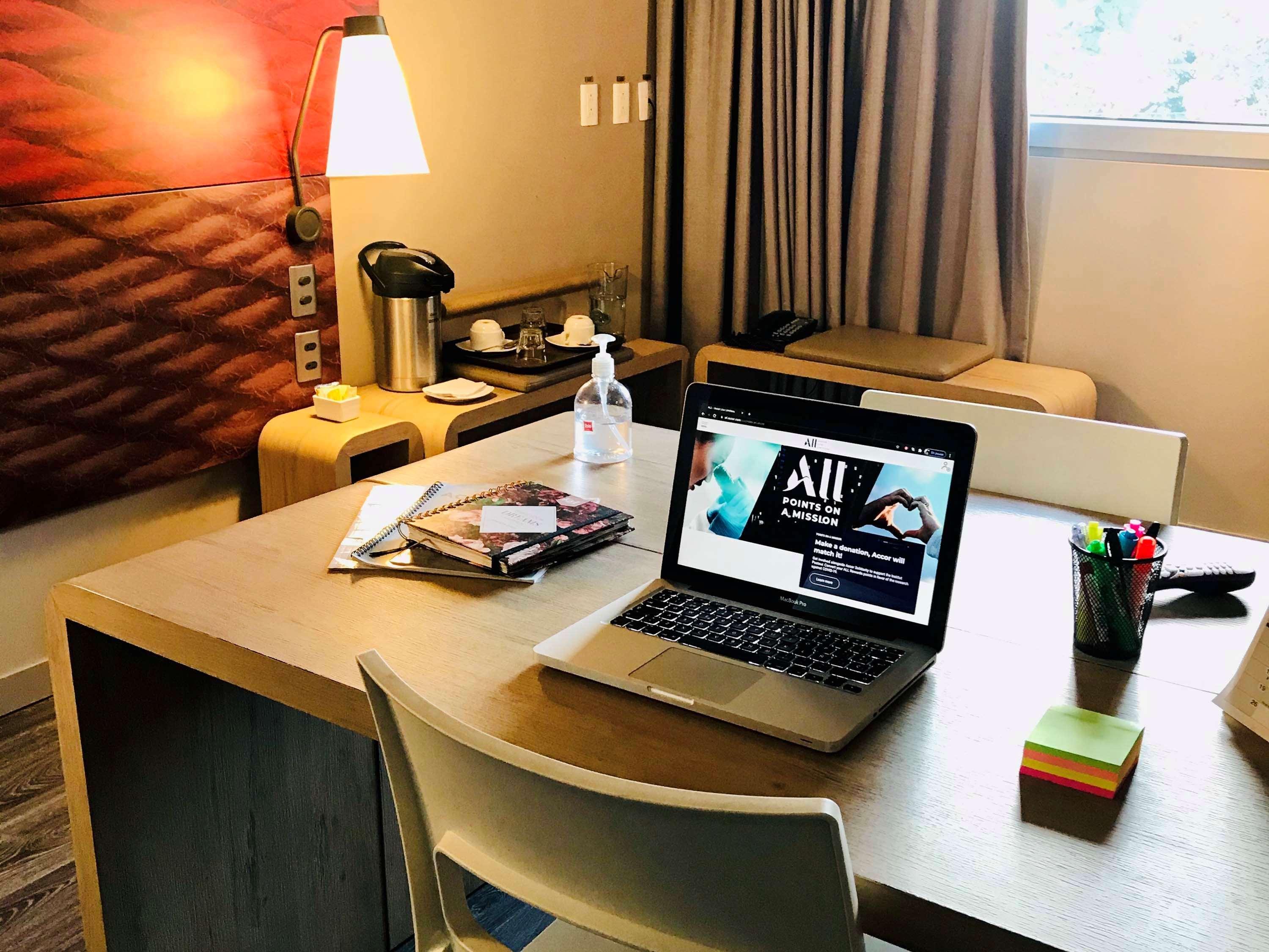 Hotel Ibis Cali Granada Bagian luar foto