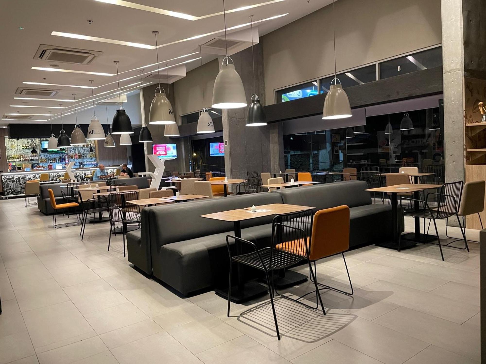 Hotel Ibis Cali Granada Bagian luar foto