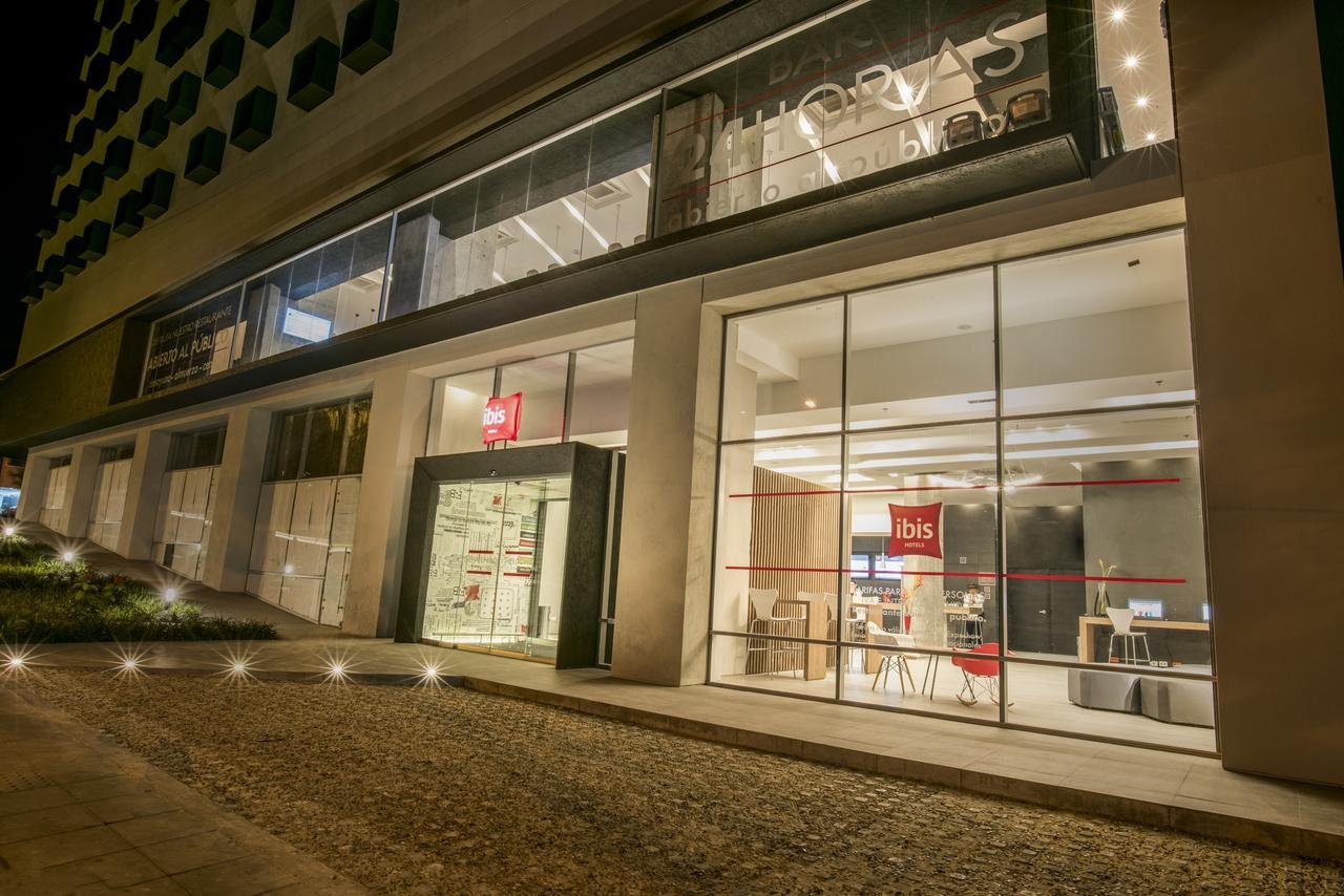Hotel Ibis Cali Granada Bagian luar foto