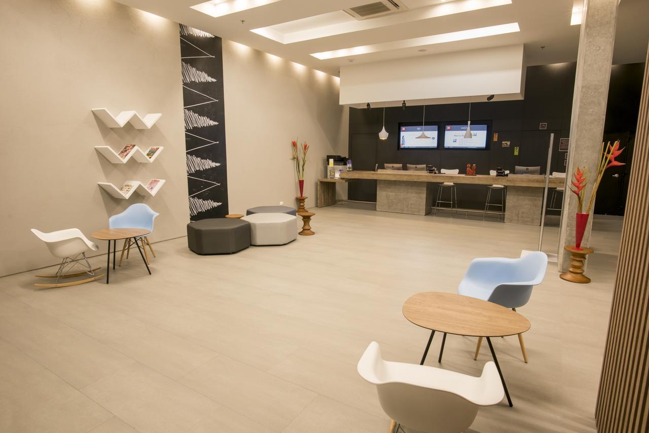 Hotel Ibis Cali Granada Bagian luar foto