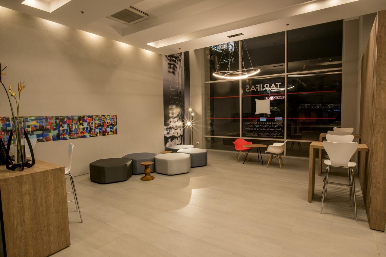 Hotel Ibis Cali Granada Bagian luar foto