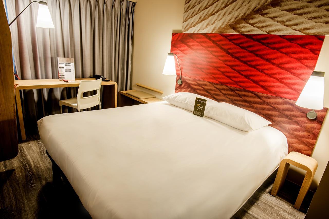 Hotel Ibis Cali Granada Bagian luar foto