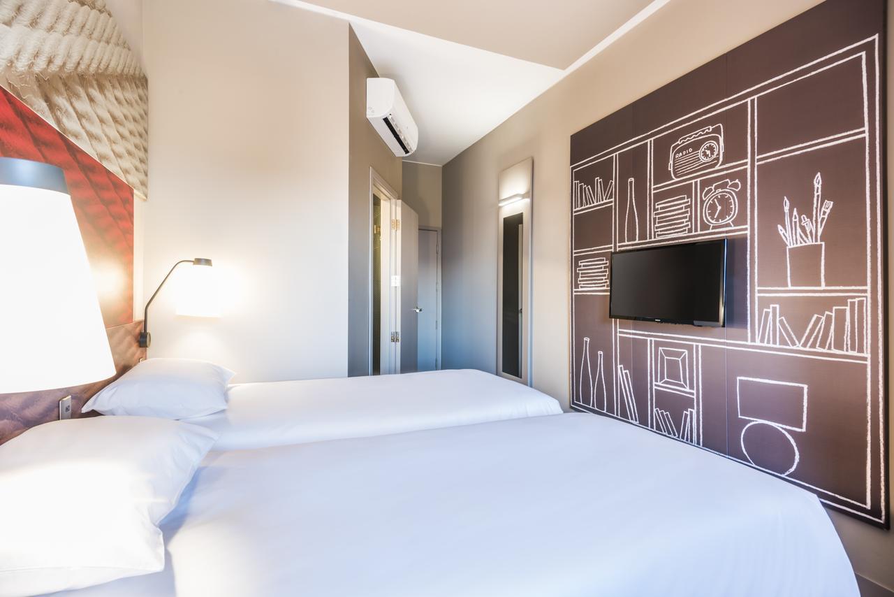 Hotel Ibis Cali Granada Bagian luar foto